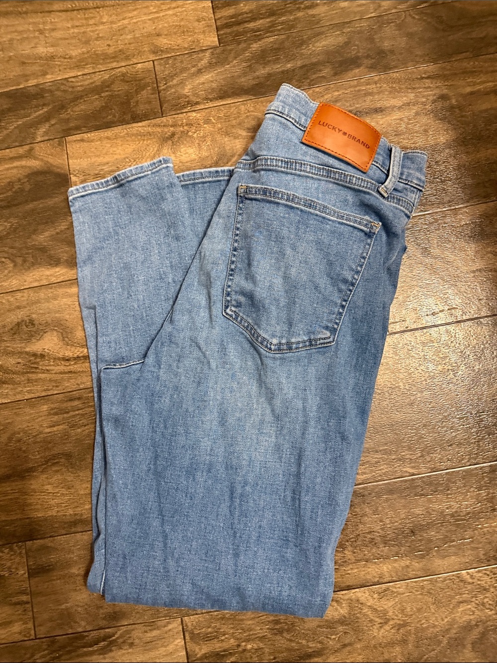 Lucky Brand Men's Slim Straight Light Blue Jeans